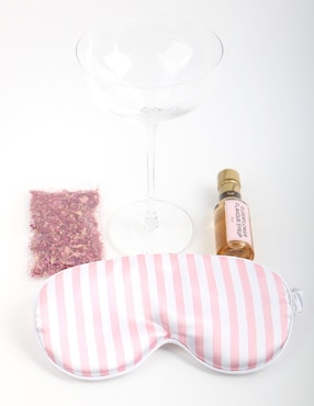 Relaxing Evening Cocktail Drinks Bespirit